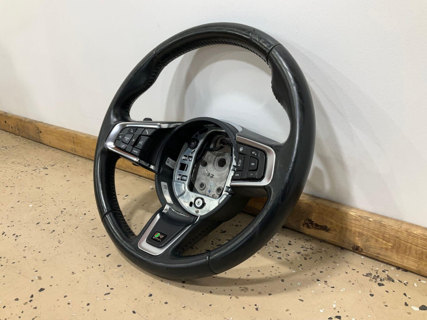 17-19 Jaguar XE R-Sport Leather Steering Wheel W/Controls (Black) Scratched