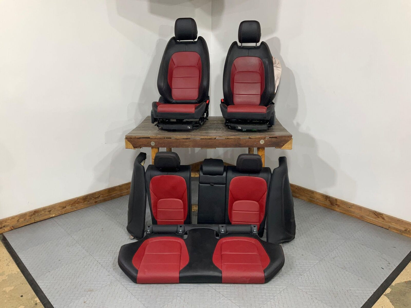 17-19 Jaguar XE R-Sport Power Leatherette Seat Set Front/Rear (Black/Red TR10)