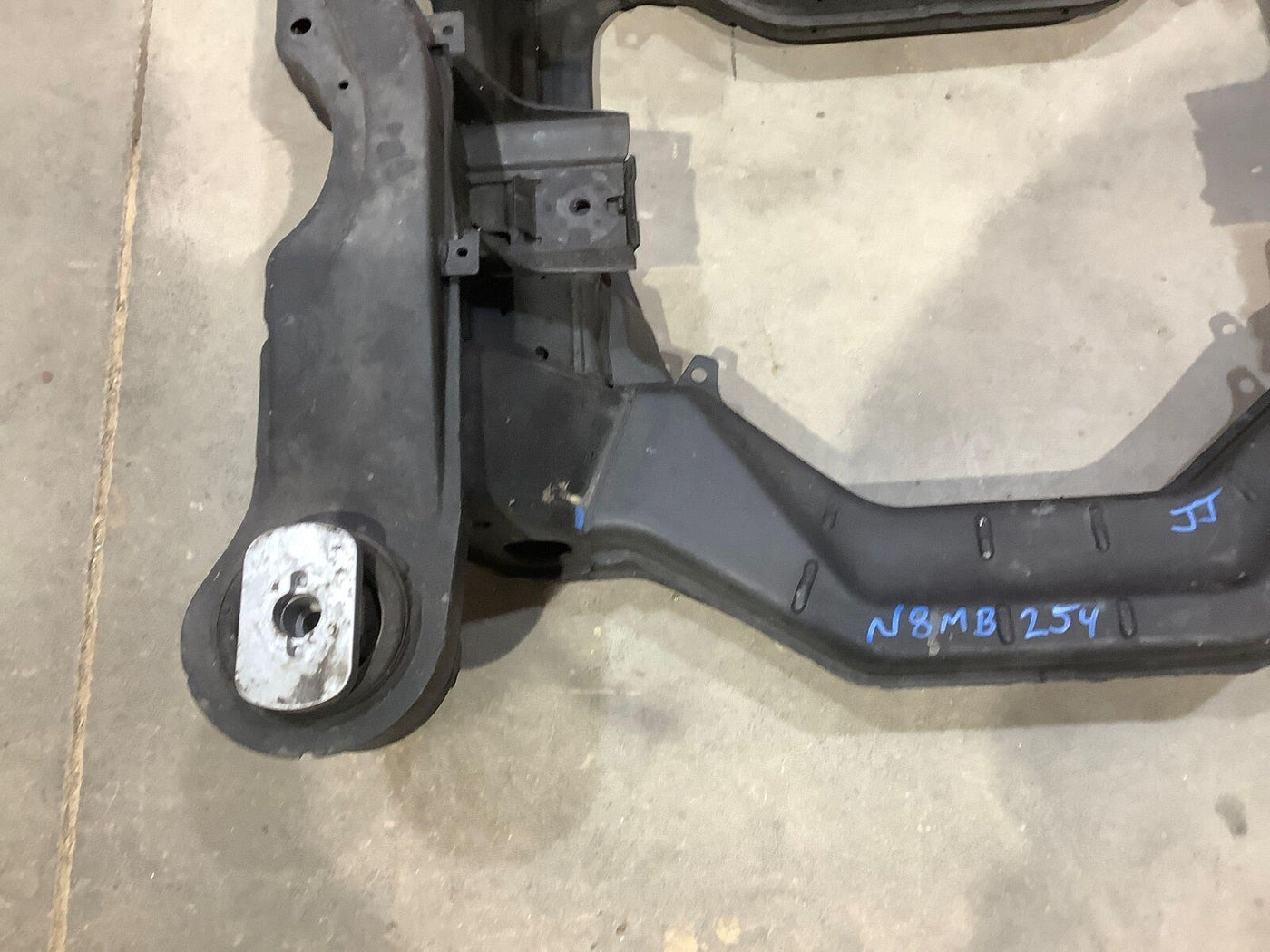 2008 Maybach 57 Front BARE Subframe Undercarriage OEM A2403301042