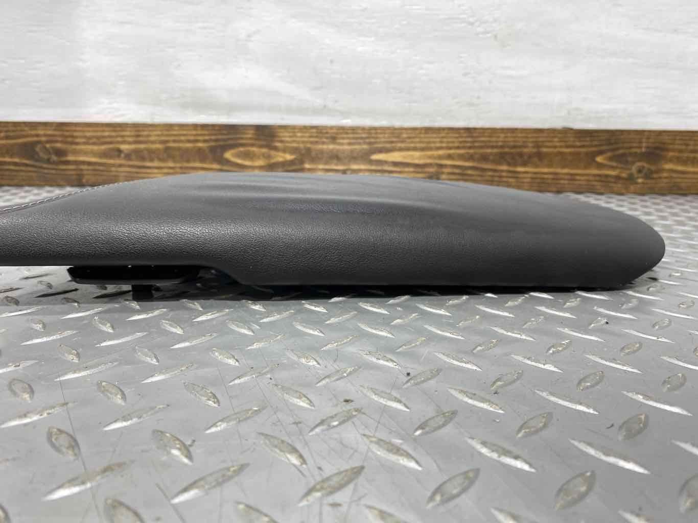 14-19 Chevy Corvette C7 Leather Center Console Lid (Black 19i) Warped Leather