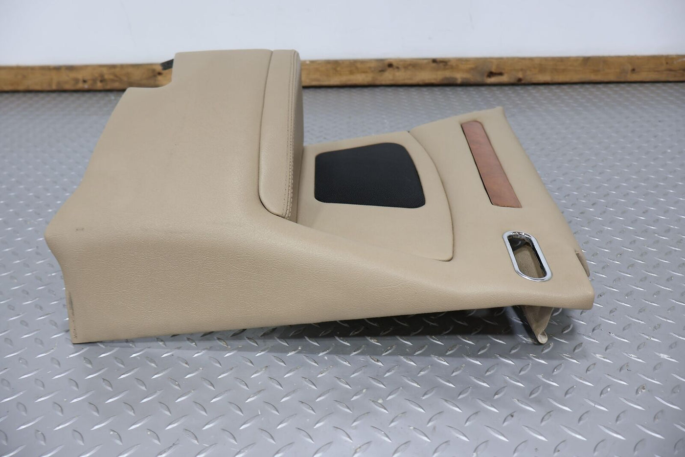 92-94 Jaguar XJS Coupe Rear Left LH Interior Quarter Trim Panel (Doeskin AEE)