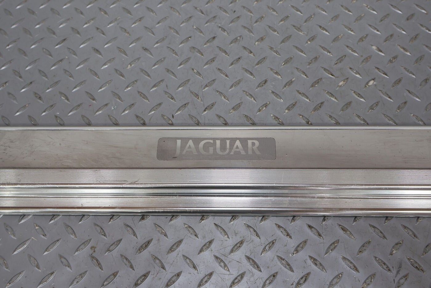 92-94 Jaguar XJS Coupe Pair LH & RH Metal Door Entry Sill Plates (Silver)