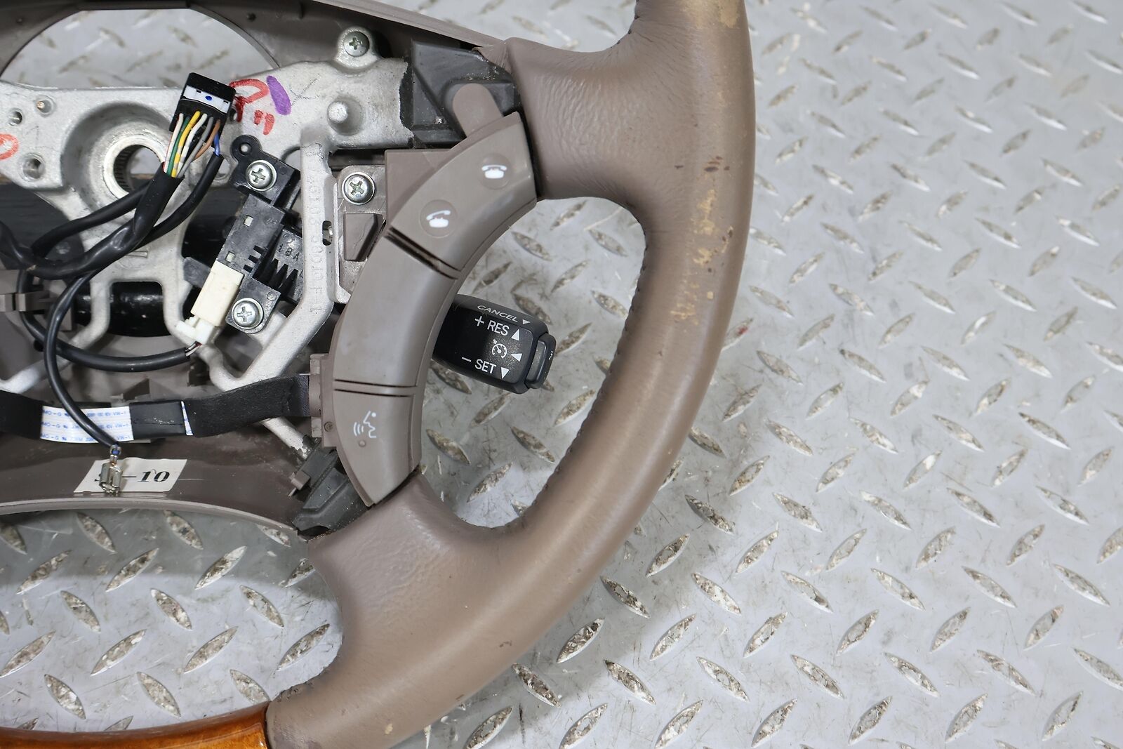 0607 Lexus GX470 Leather Steering Wheel (Beige/Woodgrain) Heavy Wear