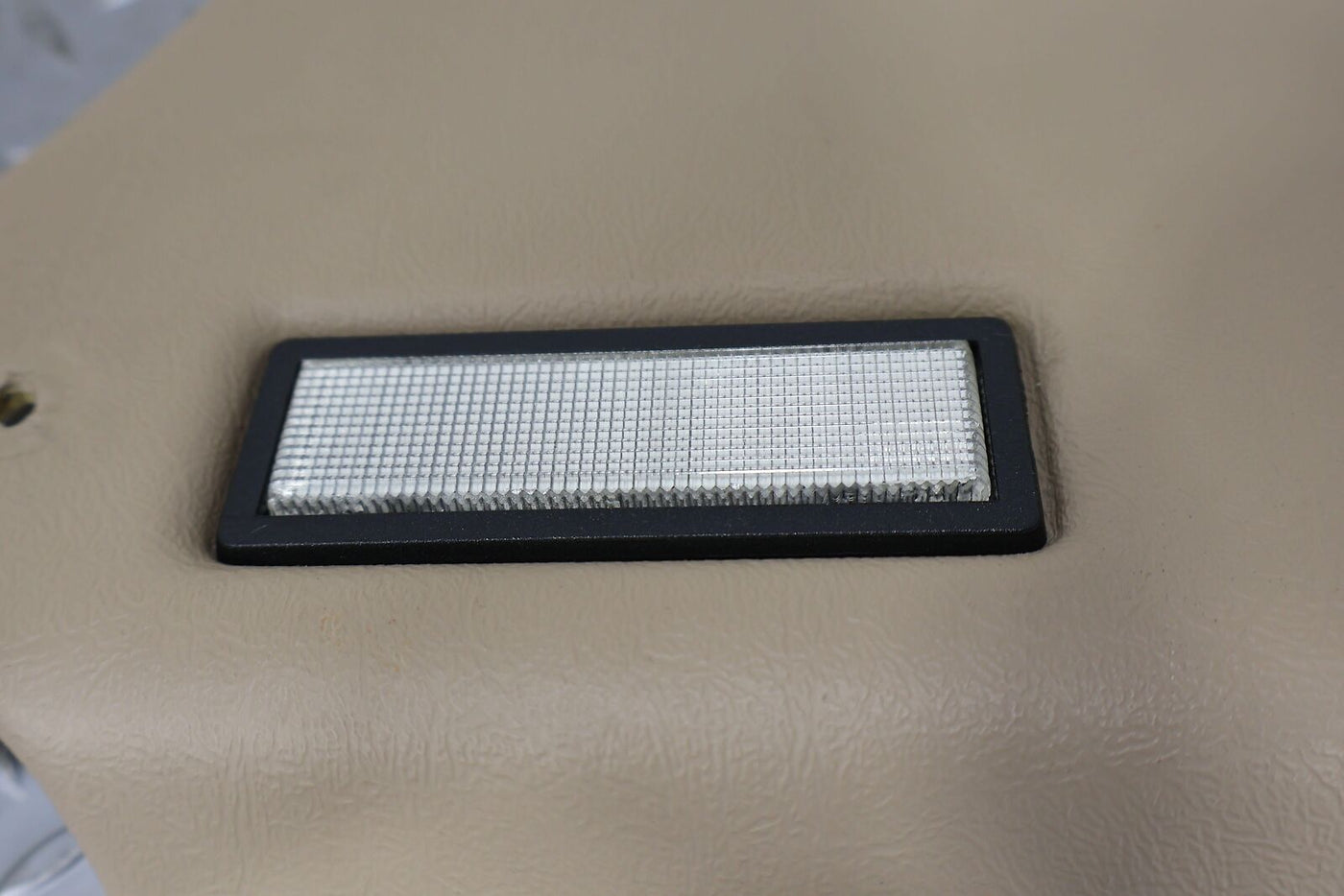 92-94 Jaguar XJS Coupe Right RH Interior C Pillar Trim Panel (Doeskin AEE)