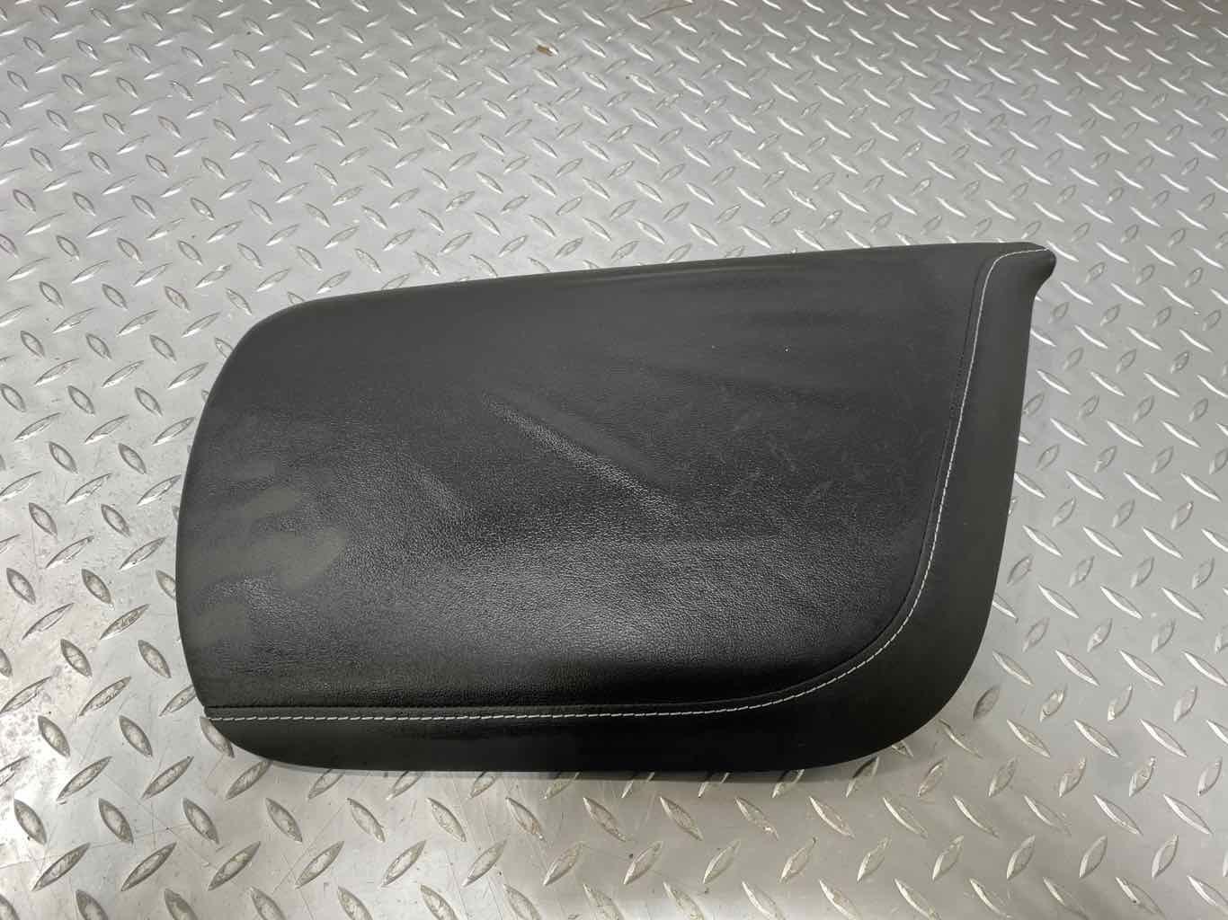 14-19 Chevy Corvette C7 Leather Center Console Lid (Black 19i) Warped Leather