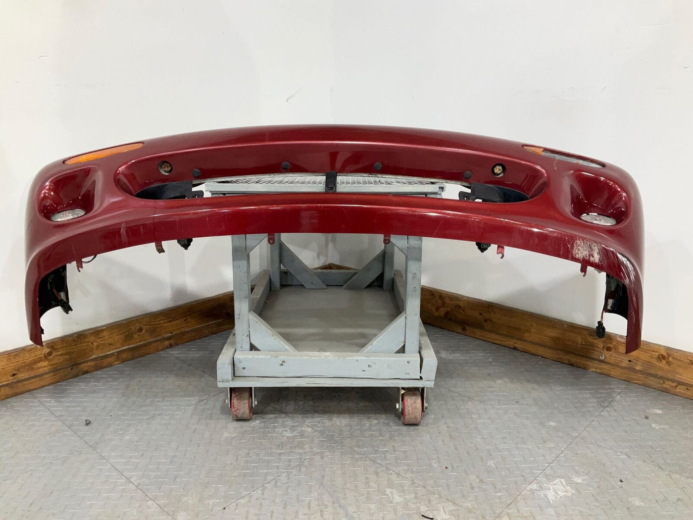 98-03 Jaguar XJ8 Front Bumper Cover W/ All Lights (Carnival Red CCG) See Notes